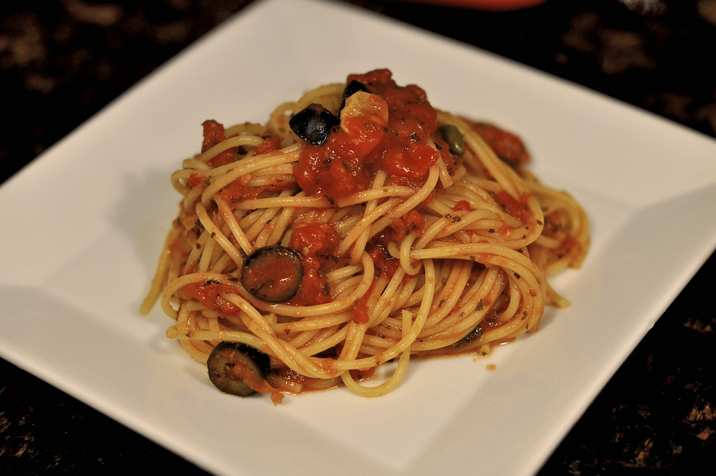 Spaghetti Puttanesca (by powerplantop)