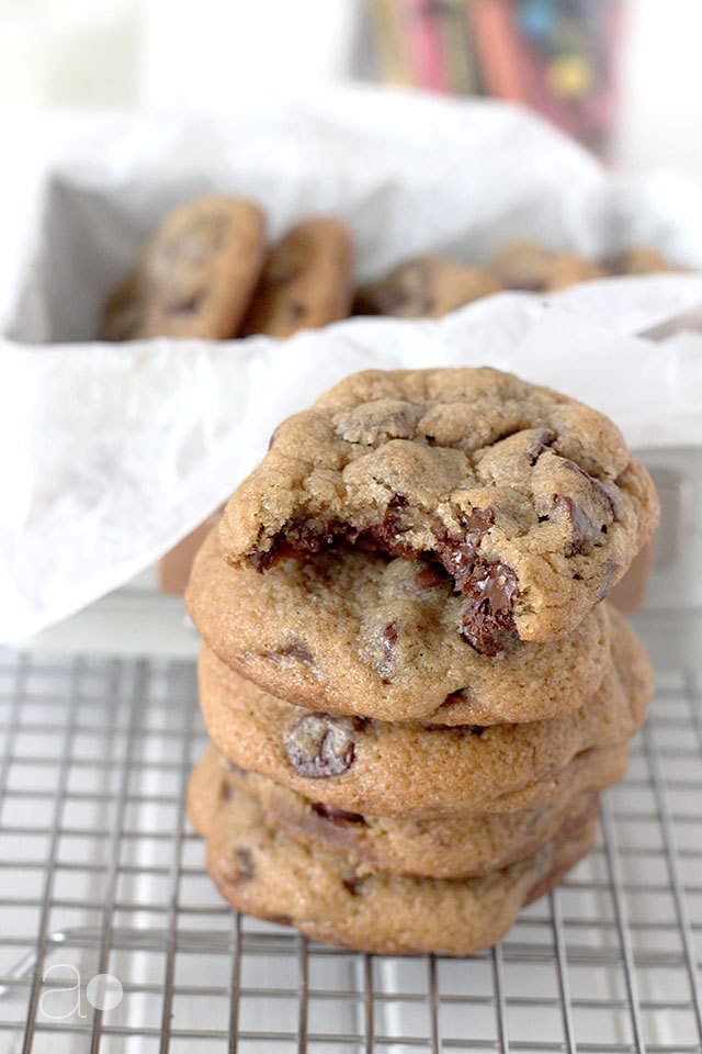 Recipe: Thick & Chewy Chocolate Chip Cookies