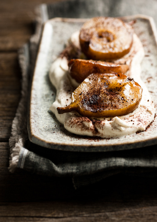 Roasted Pears with Espresso Mascarpone Cream Minimally Invasive