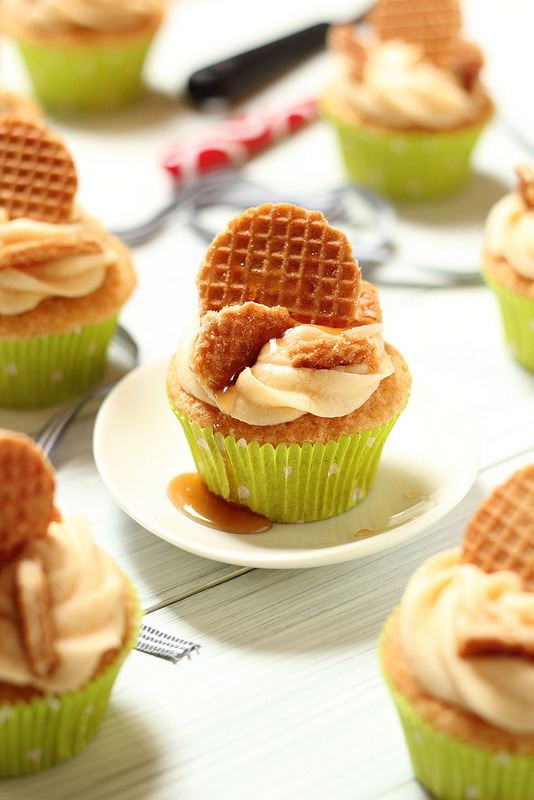 Waffle & Maple Syrup Cupcakes