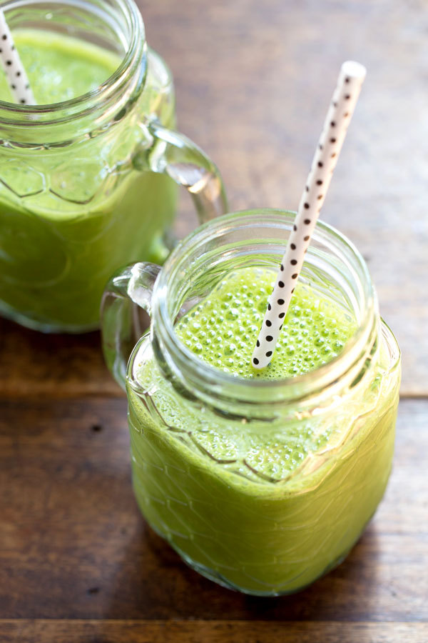 The 4 Ingredient Green Smoothie