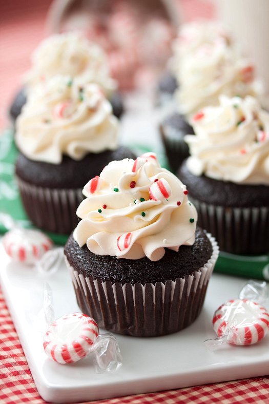 Chocolate Cupcakes with Peppermint Buttercream Tide and Thyme